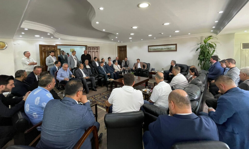 AK Partili Dağ'dan İESOB'un yeni başkanı Ata'ya ziyaret 4 AK Partili Dağ'dan İESOB'un yeni başkanı Ata'ya ziyaret