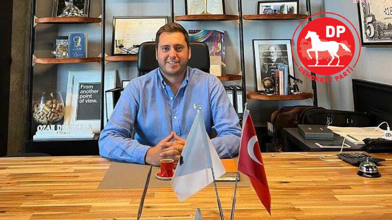 İzmir’de Demokrat Parti il yönetimi görevden alındı. İl başkanlığına Genel