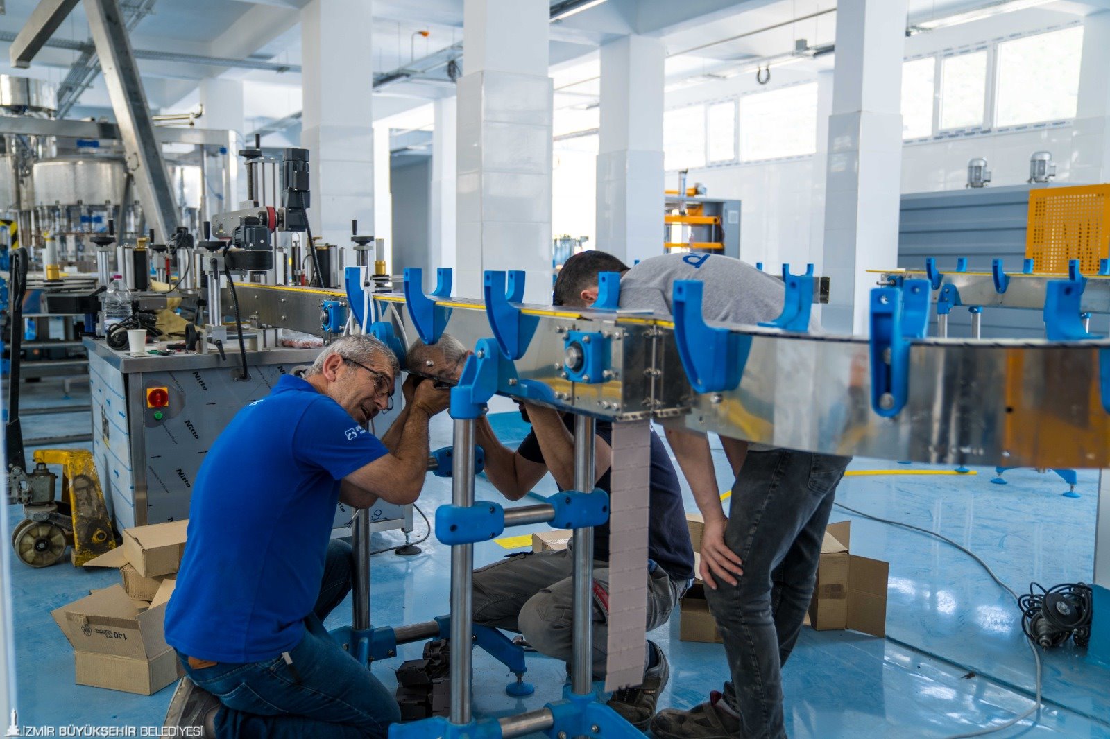 İzmir Büyükşehir Belediyesi şirketlerinden İzDoğa’nın yeniden düzenlediği Şaşal Su Fabrikası’ndaki