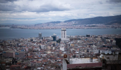 İzmir, Uluslararası Avrupa Demokrasi Başkenti Şehirler Ağı’na katıldı!