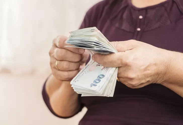 Başlıca Sosyal Güvenlik Kurumları olan Sosyal Sigortalar Kurumu (SSK) ve