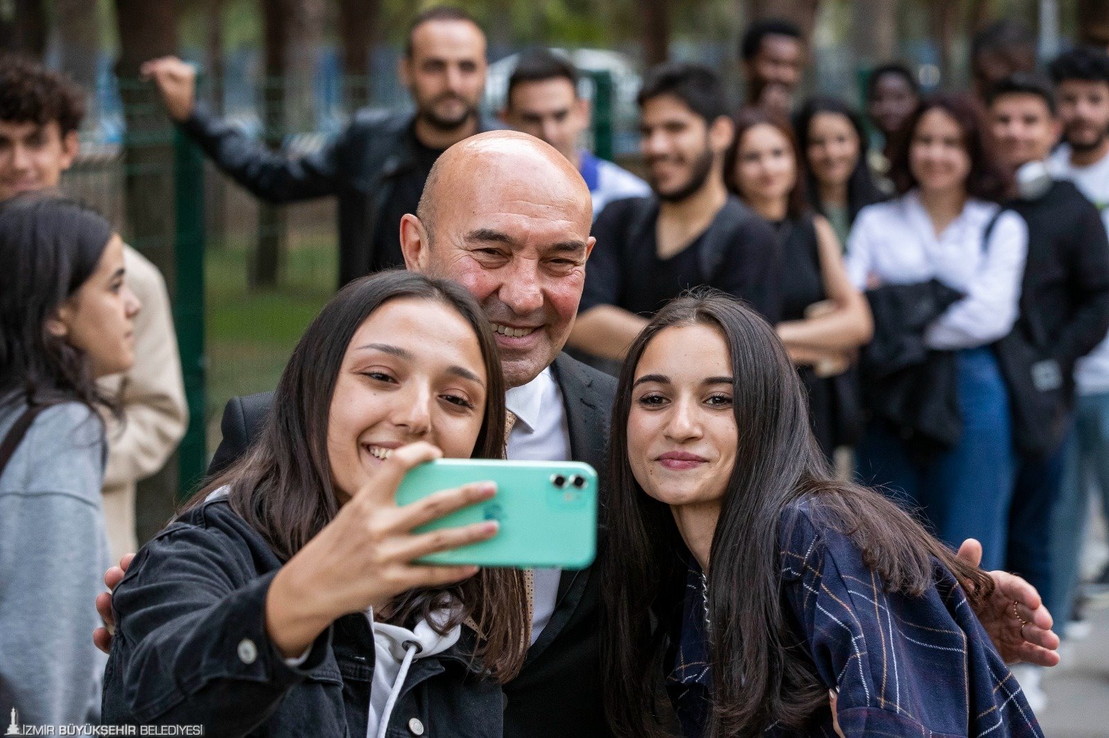 Türkiye’deki büyükşehir belediyelerinin üniversite öğrencilerine sunduğu hizmetler ve olanaklar ile
