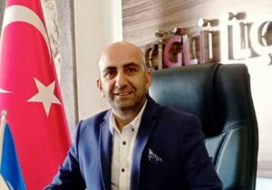 AK Parti Çiğli İlçe Başkanı Sedat Karatekin, Çiğli Belediye Başkanı