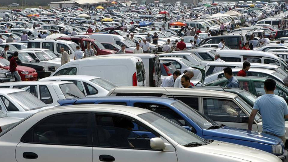 İkinci el aracı olanlar dikkat: Resmi Gazete’de yayımlandı 15 Temmuz'da yürürlüğe girecek Resmi Gazete'de yayımlanan karara göre ikinci