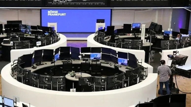 Çin’in beklentilerin altında kalan büyüme verisi, Avrupa borsalarının düşüşle kapandığı