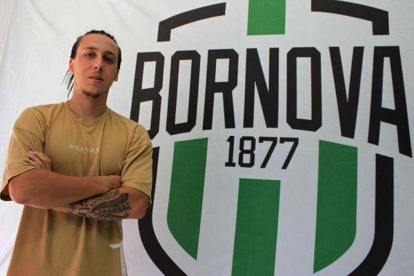 Bornova FK Erol Hakan Sepil’e imza attırdı