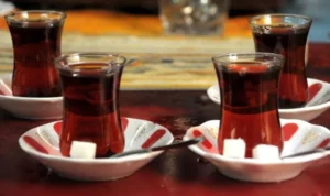 Çay fiyatlarına Haziran başında yapılan yüzde 43 zamın ardından bir