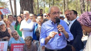 CHP lideri Kılıçdaroğlu Akbelen'e geldi, köylüler, çevreciler ve sendika üyeleri