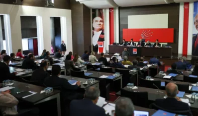 CHP Parti Meclisi Toplantısında Gerilim… Görevden Almalar ve ‘Sızıntı’ Nedeniyle Tansiyon Yükseldi
