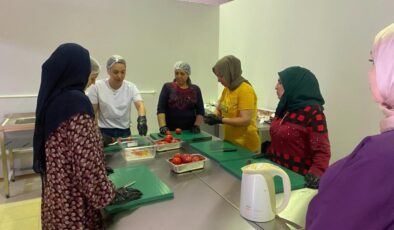 Çiğli Belediyesi’nden Kadınlara destek: Sağlıklı Atıştırmalıklar Projesi Eğitimi tamam