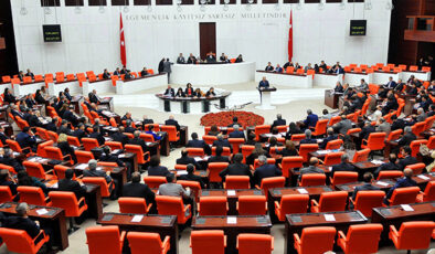 Emekli Milletvekillerine Özel Kanun Değişikliği: Maaşları 69 Bin TL’ye Yükseldi