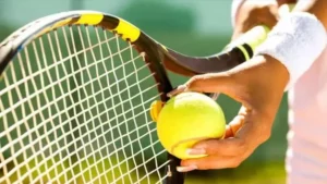 Wimbledon'da Ons Jabeur, Aryna Sabalenka'yı yenerek tek kadınlar finaline yükseldi.