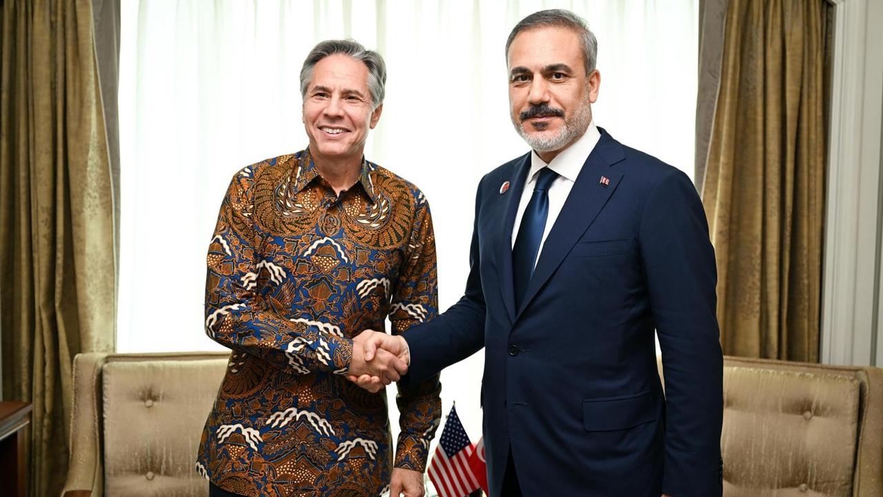 Dışişleri Bakanı Hakan Fidan, Cakarta'da ABD Dışişleri Bakanı Antony Blinken