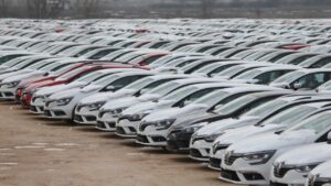 Ek Motorlu Taşıtlar Vergisi uygulamasının esaslarını Resmi Gazete'de yayımlandı. 