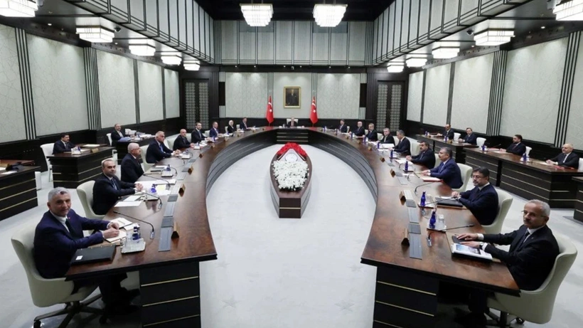 Kabinede ilk değişecek bakanlar kimler olur? AK Parti kulislerine göre görevden ilk alınabilecek bakanlar İçişleri Bakanı,