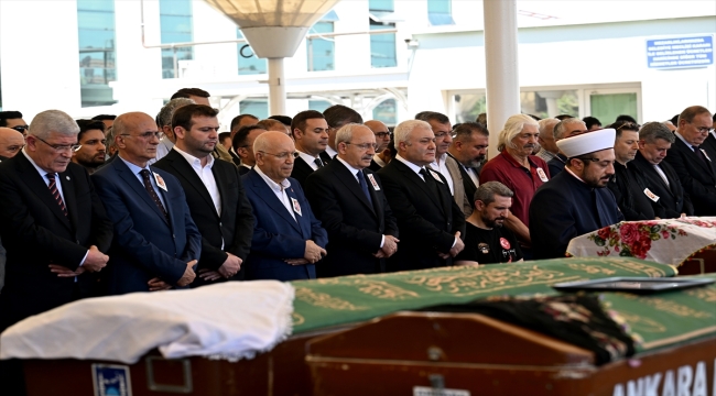 CHP Lideri Kılıçdaroğlu, Tuncay Özkan’ı acılı gününde yalnız bırakmadı