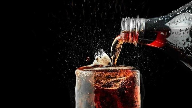 Coca-Cola'nın fiyatı artık 45 lira oldu.