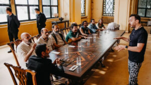 Ali Atay'ın yönettiği Ölümlü Dünya filminin ikincisi izleyicileriyle buluşacak. Filmin