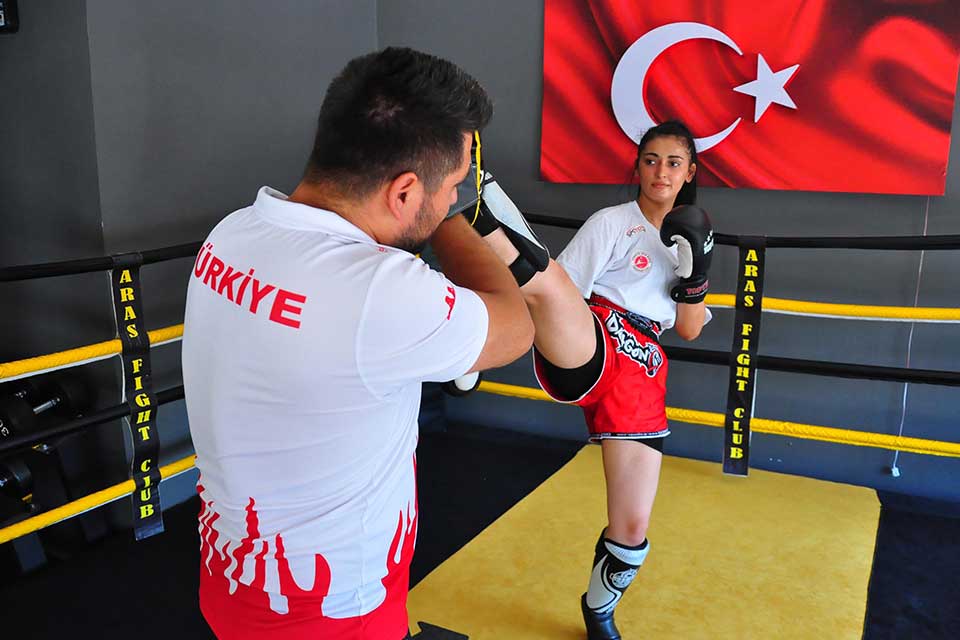 Kick Boks