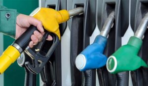 Petrol Sanayi Derneği(PETDER) verilerine göre, benzin satışları haziran ayında geçen
