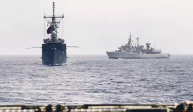 Türk-Yunan ilişkileri pozitife evriliyor: 3 yıl aradan sonra gemiler ortak tatbikat yaptı
