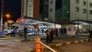 Rize Devlet Hastanesi Acil Servisi'ne gelen kimliği belirsiz kişinin tabancayla
