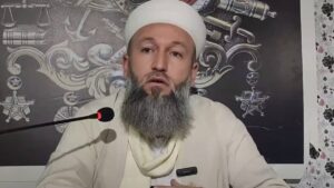 Hüseyin Çevik,  yayınladığı videoda şunları söyledi:  Bunlar ne diyorlar arkadaşlar;