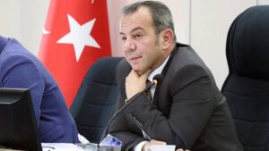 Bolu Belediye Başkanı Tanju Özcan, Bolu’dan Ankara’ya yapacağı yürüyüş öncesi