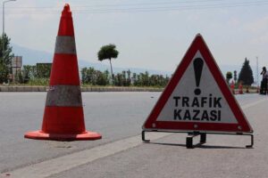 İzmir'in Urla ilçesinde, servis minibüsü ile çarpışan ATV’nin sürücüsü Ali