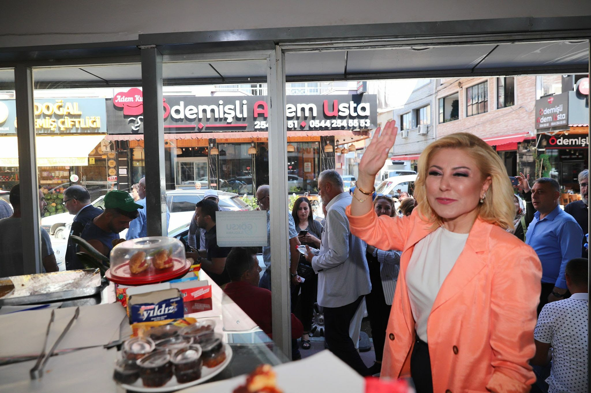 AK Parti İzmir Milletvekili Şebnem Bursalı, Örnekköy projesi hakkında konuştu.