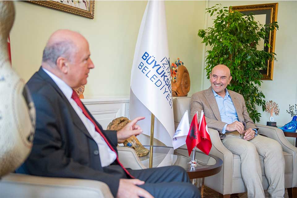 İzmir Büyükşehir Belediye Başkanı Tunç Soyer, Arnavutluk'un Ankara Büyükelçisi Kastriot