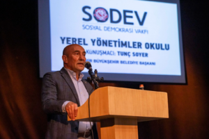 İzmir Büyükşehir Belediye Başkanı Tunç Soyer, Sosyal Demokrasi Vakfı'nın (SODEV)