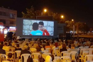 İzmir Büyükşehir Belediyesi’nin yaz dönemi açık hava sinema gösterimleri Ağustos