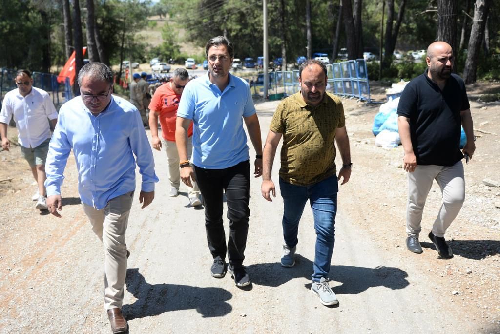 CHP İzmir Milletvekili ve TBMM Adalet Komisyonu Üyesi Deniz Yücel,