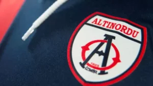 Geçen sezon 1’inci Lig’de özellikle ara transfer döneminde aldığı tecrübeli