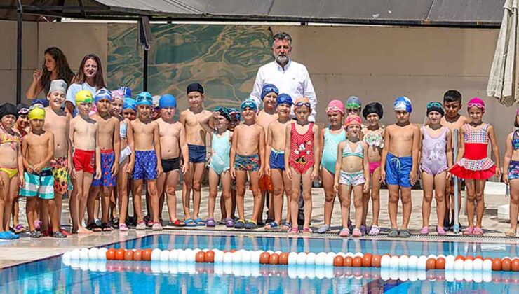 Başkan Sandal’dan çocuklara armağan: İlk defa havuzla tanıştılar