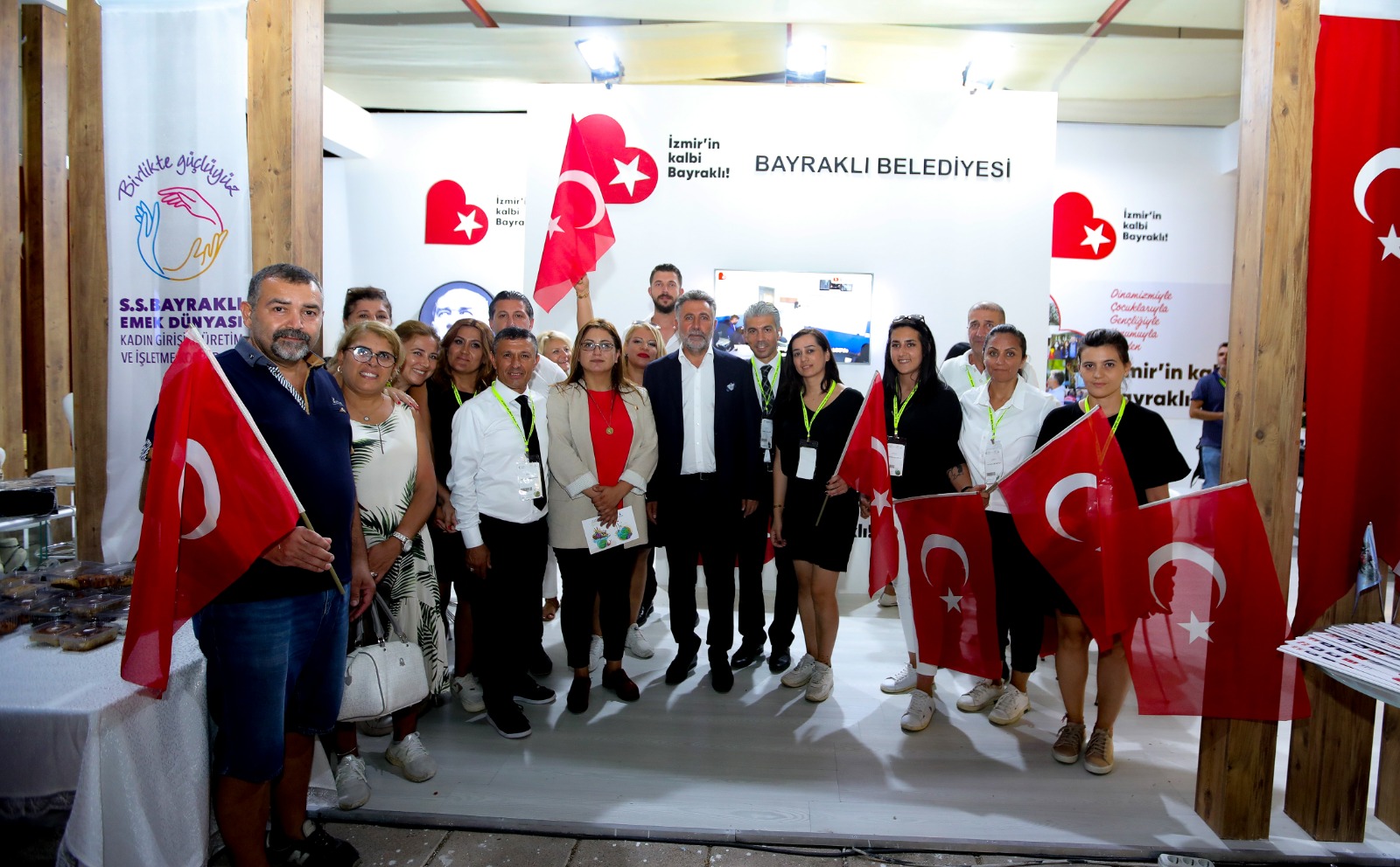 Bayraklı Belediyesi, her yıl farklı kültürlere ev sahipliği yapan ve