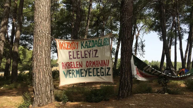 Akbelen’de büyük buluşma bugün Akbelen Ormanı’nda ağaç kesimine karşı direniş sürüyor. "Akbelen Büyük Buluşması"