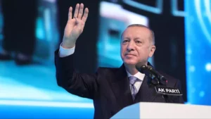 AK Parti olağanüstü kongresinin 7 Ekim’de yapılacağını açıklayan Dağ, yerel seçim