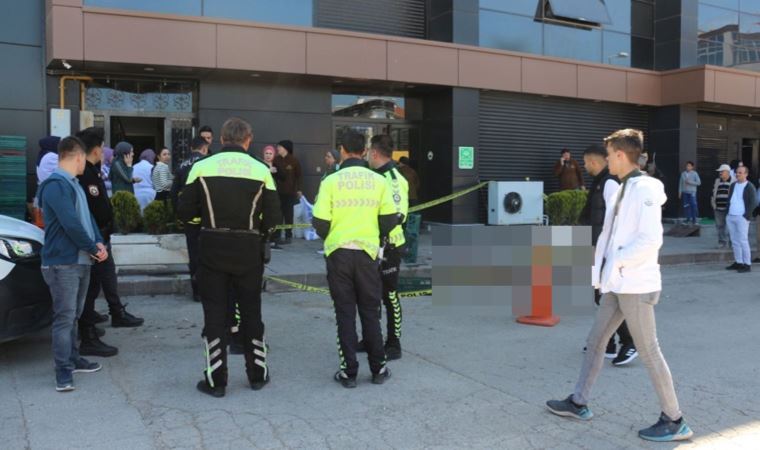 Pendik Marmara Üniversitesi Eğitim ve Araştırma Hastanesi Acil bölümü çatısına