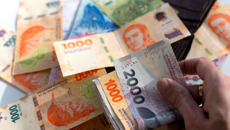 Arjantin’de Dolar Talebi Artıyor! Peso Değer Kaybediyor