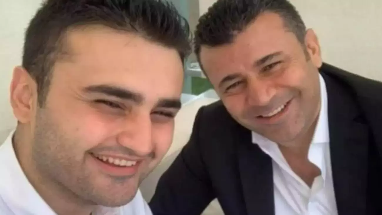 İzinsiz inşaat gerekçesiyle CZN Burak ve babasının yargılanmasına başlandı İzinsiz inşaat gerekçesiyle CZN Burak ve babasının yargılanmasına başlandı. İşte