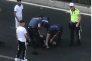 İzmir'in Konak ilçesinde, bir iş yerindeki Kongo uyruklu kişinin cep