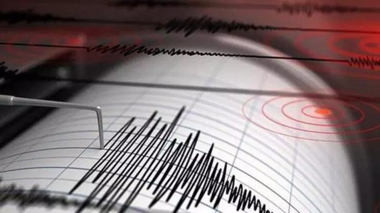 Malatya’da 5,3 büyüklüğünde deprem: Ağır hasarlı iki bina yıkıldı
