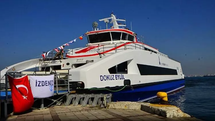 İzmir Büyükşehir Belediyesi’nin 9 Eylül isimli yolcu gemisi saat 13.20