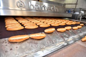 İzmir Büyükşehir Belediyesi Halk Ekmek Fabrikası, her gün el değmeden