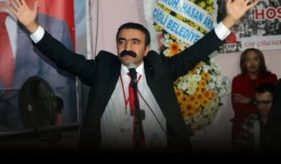 Gergin geçen CHP Çiğli’de yeni ilçe başkanı Erkan Akar oldu
