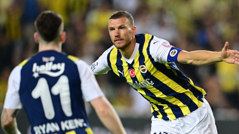 Fenerbahçe galibiyetle başladı Fenerbahçe, Trendyol Süper Lig'in ilk haftasında Gaziantep FK'yı ağırladı ve