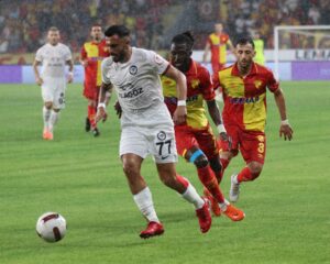 1'inci Lig'in 3'üncü hafta maçında Çorum FK deplasmanda Göztepe'yi 2-1
