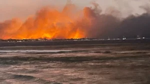 Hawaii’nin Maui Adası’nda salı günü başlayan ve kuvvetli Dora kasırgası